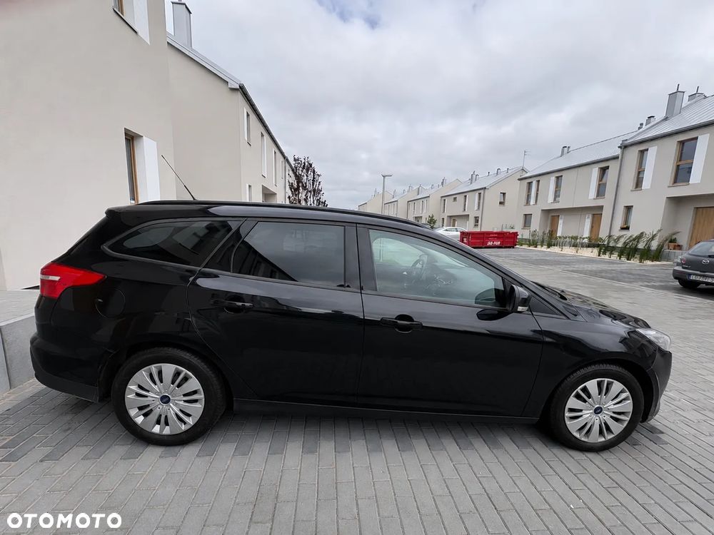 Ford Focus 1.6 Trend - 1