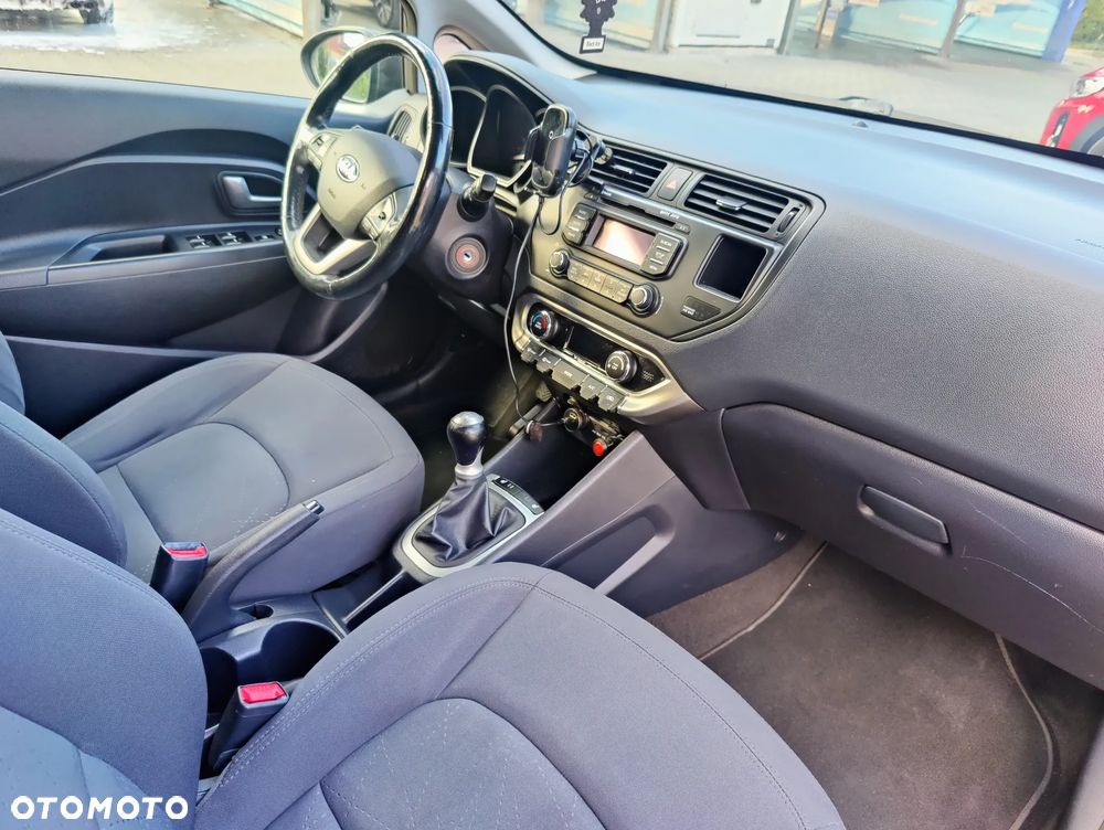 Kia Rio 1.2 M - 6