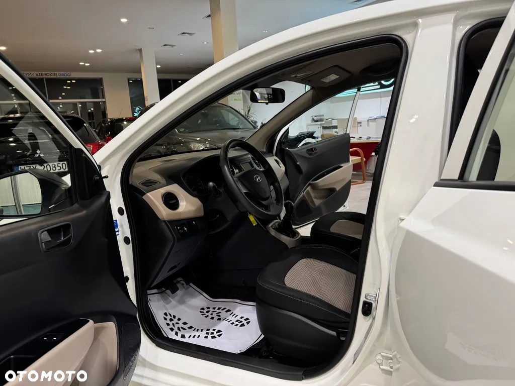 Hyundai i10 1.0 - 23