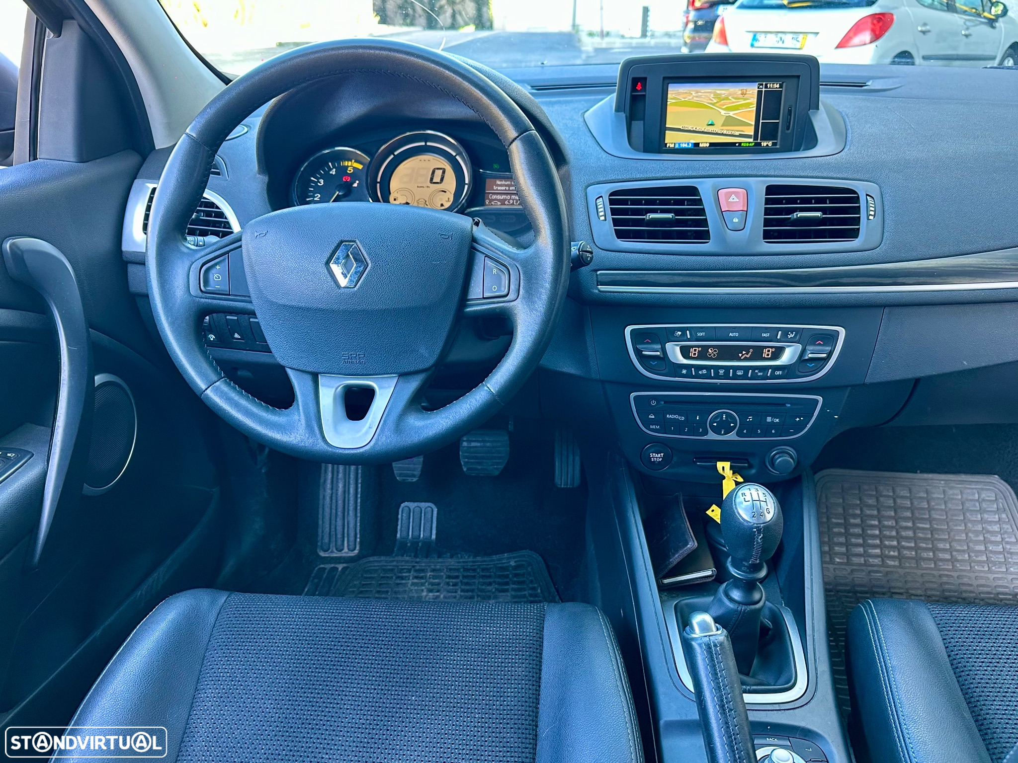 Renault Mégane Coupe 1.5 dCi Dynamique S - 6