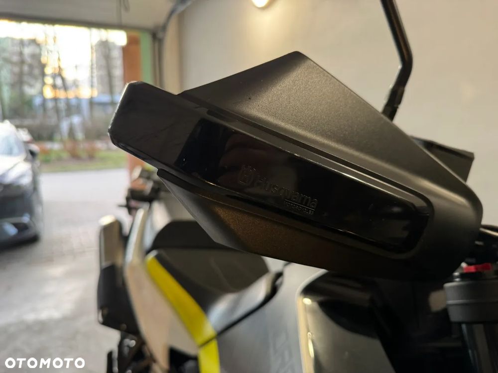 Husqvarna Norden - 12