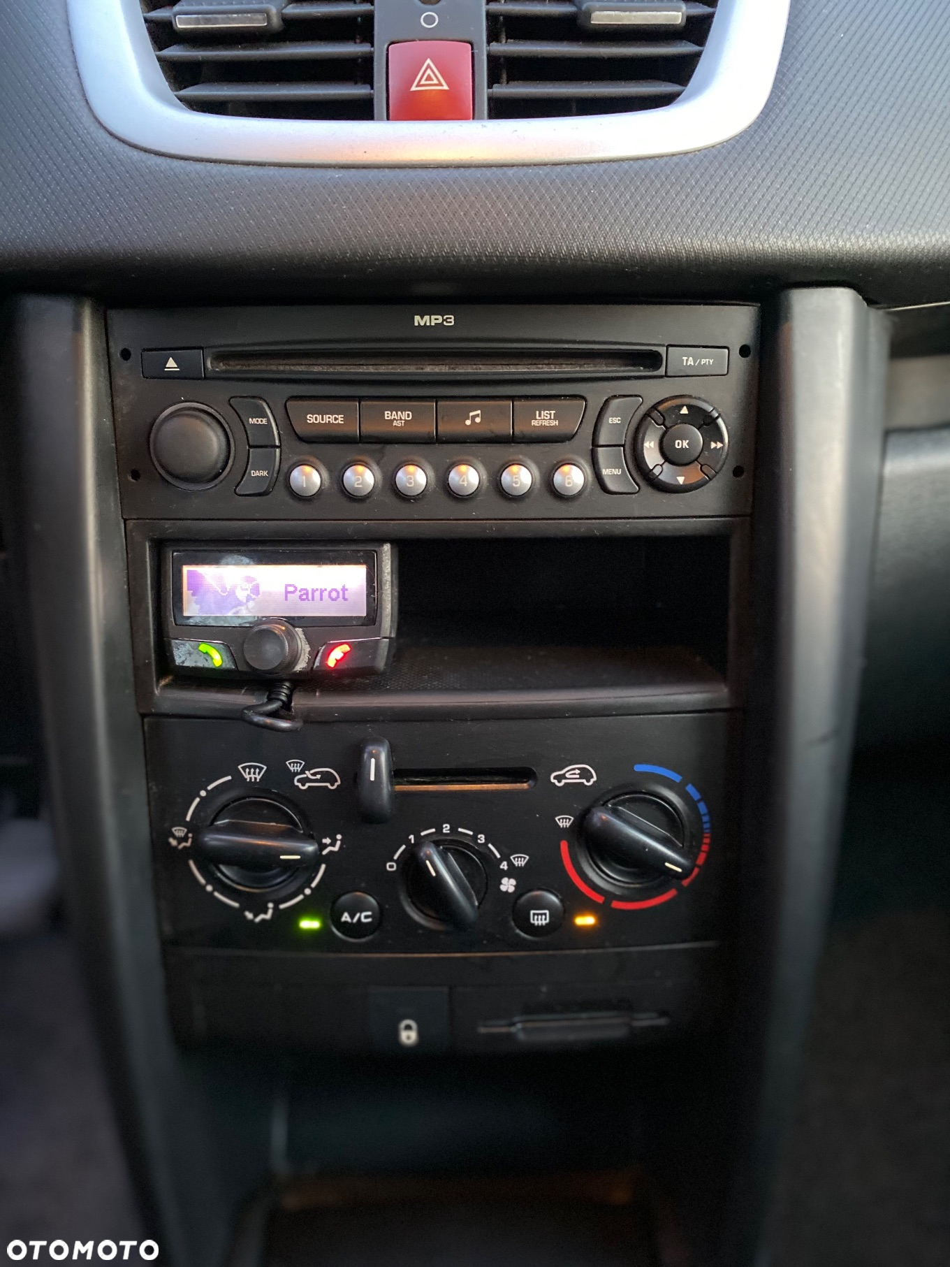 Peugeot 207 1.4 16V Trendy - 17