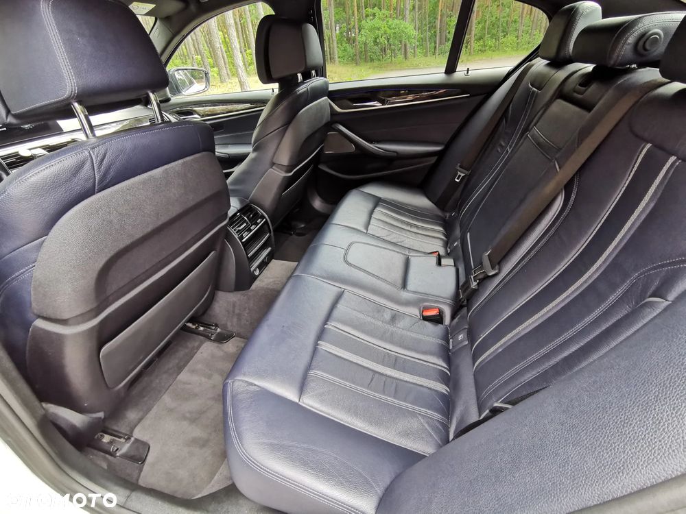 BMW Seria 5 520d xDrive Luxury Line - 26