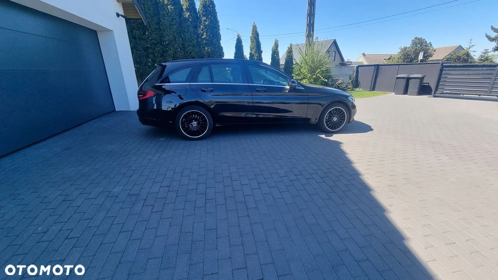 Mercedes-Benz Klasa C 220 d 9G-TRONIC - 21