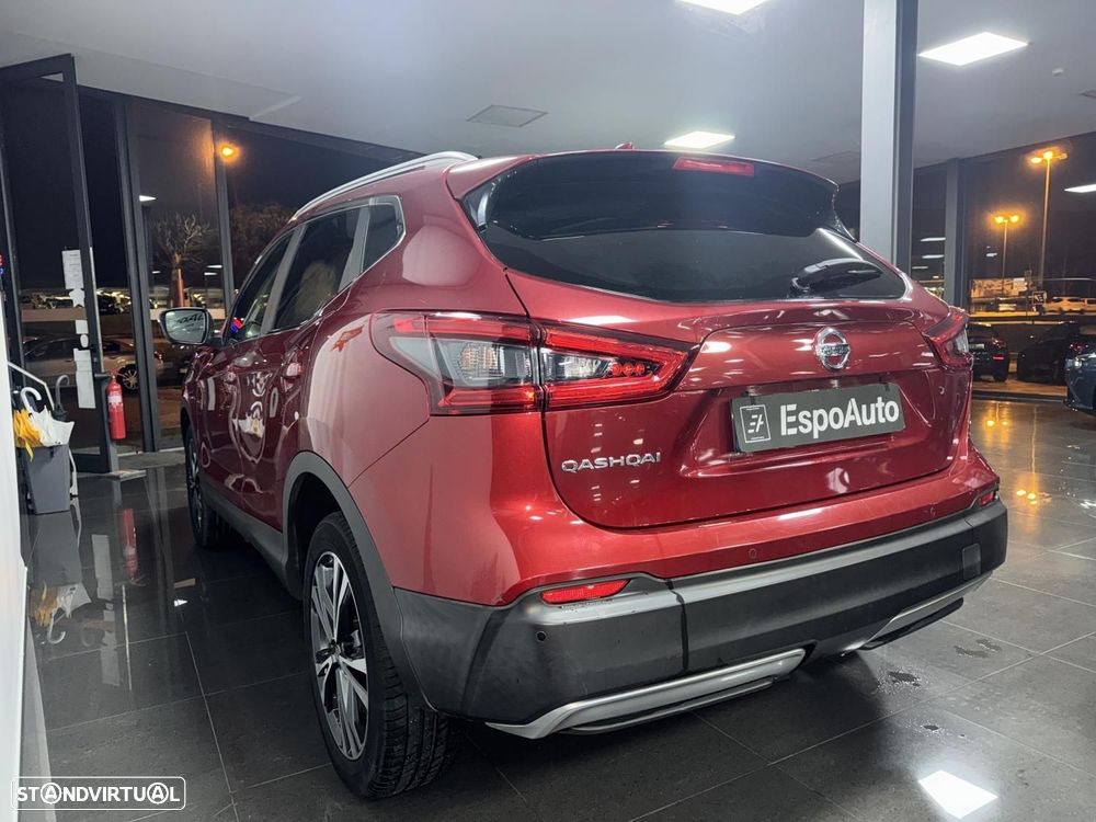Nissan Qashqai 1.5 dCi N-Connecta J18 - 18