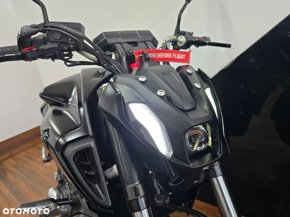 Yamaha MT - 24