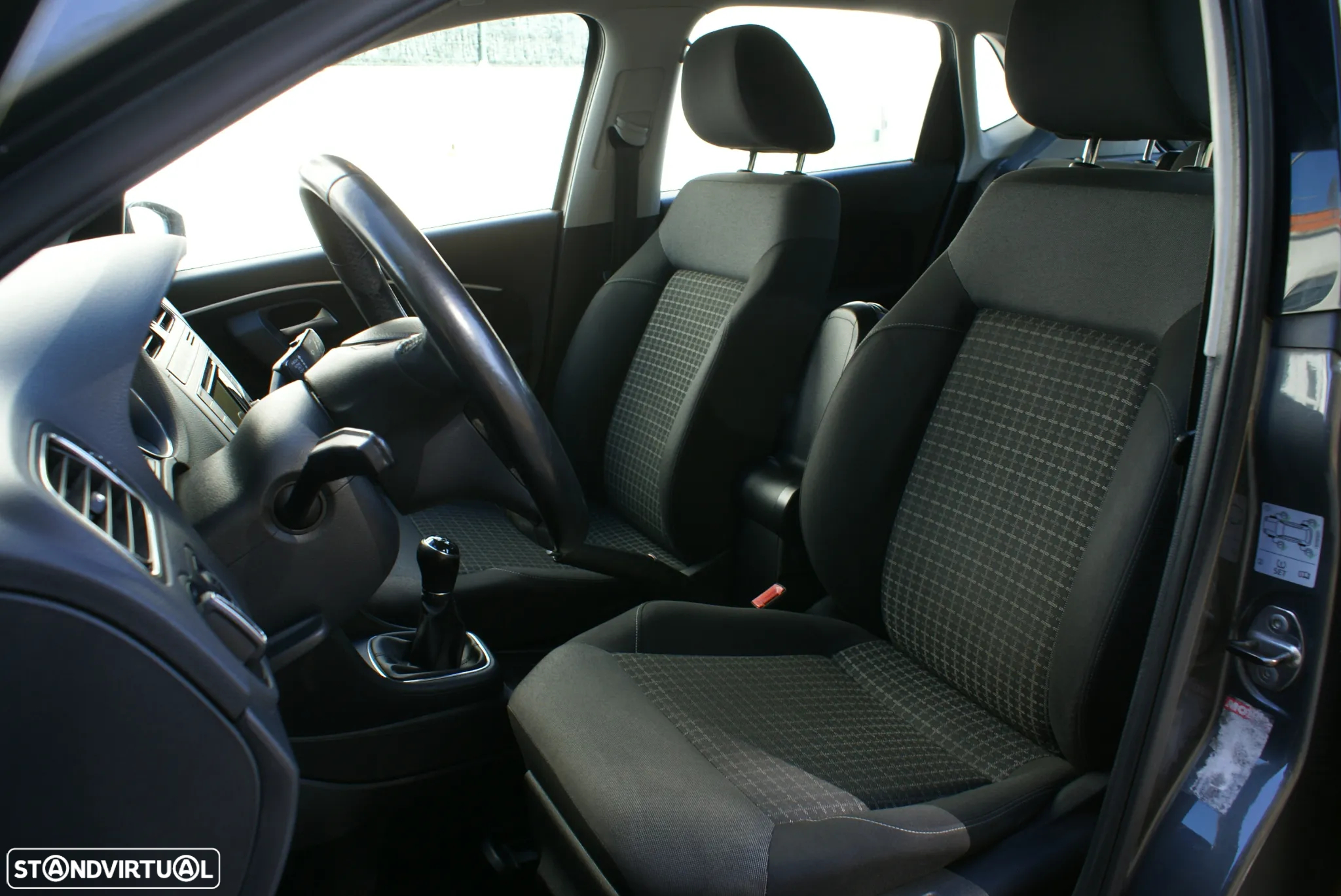 VW Polo 1.0 Confortline - 16