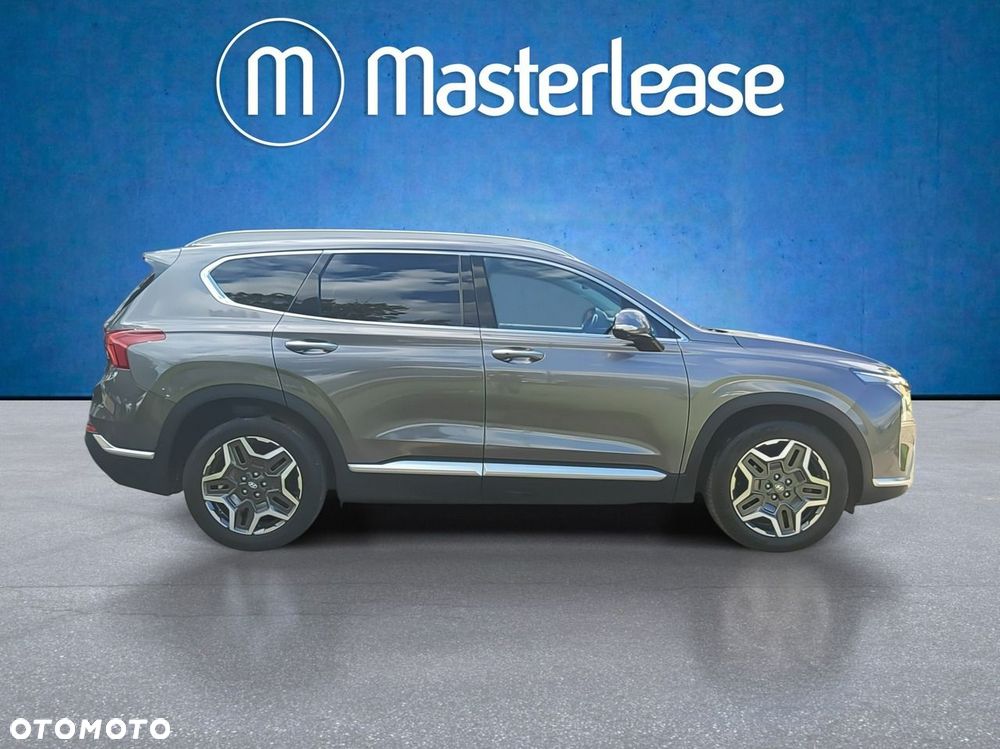 Hyundai Santa Fe - 4