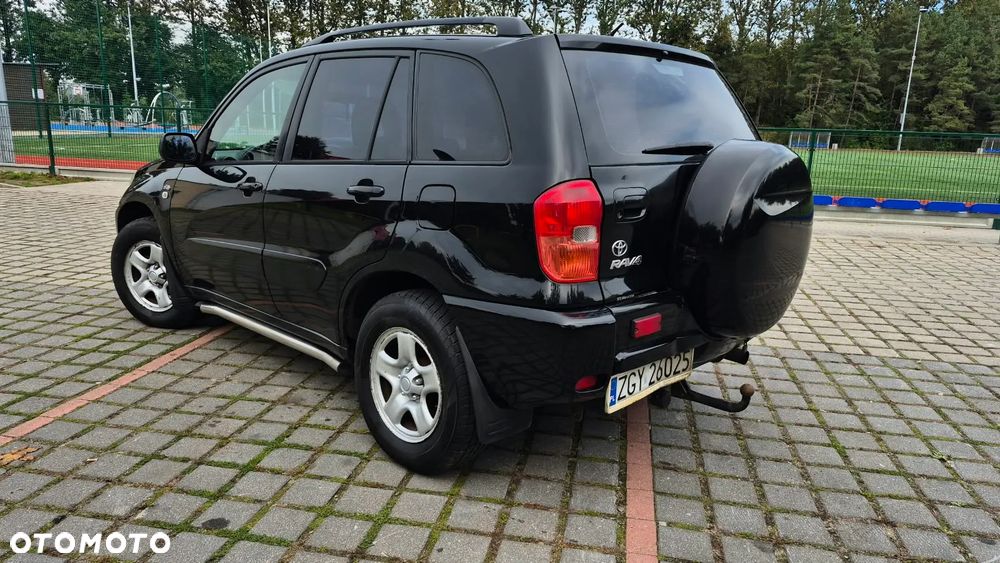 Toyota RAV4 - 8