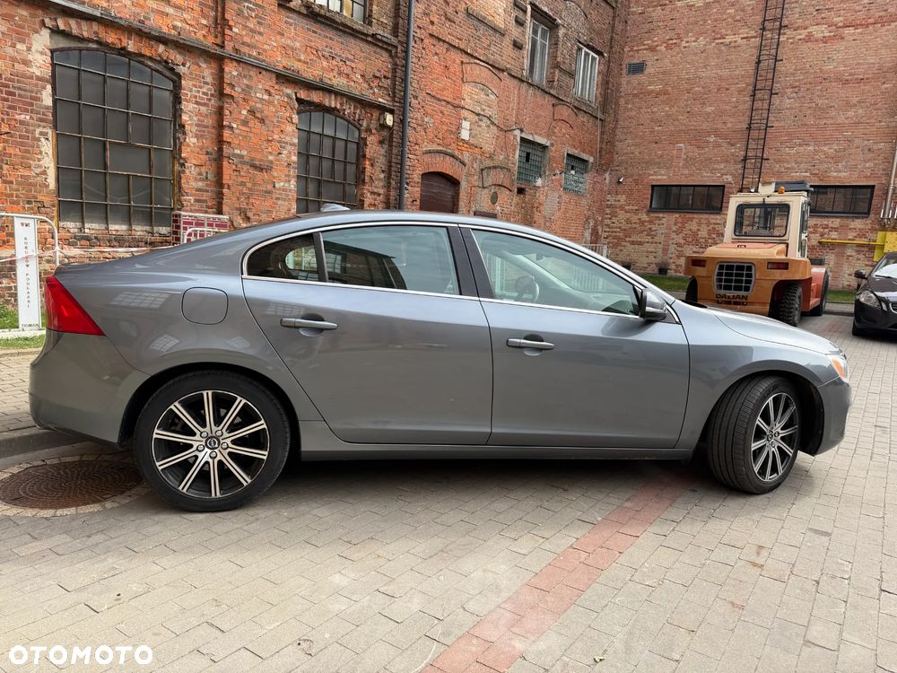 Volvo S60 T5 Geartronic Summum - 9