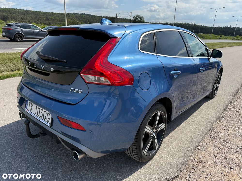 Volvo V40 D2 Drive-E R-Design Momentum - 6