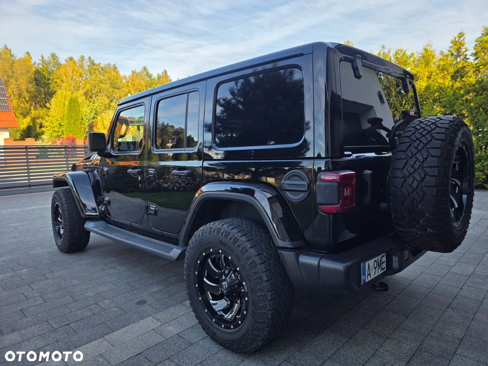 Jeep Wrangler - 11