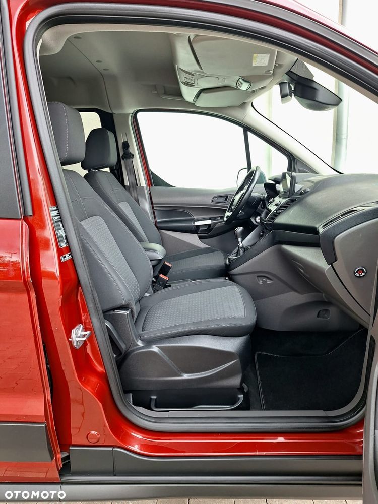Ford Tourneo Connect 1.5 EcoBlue Titanium - 24