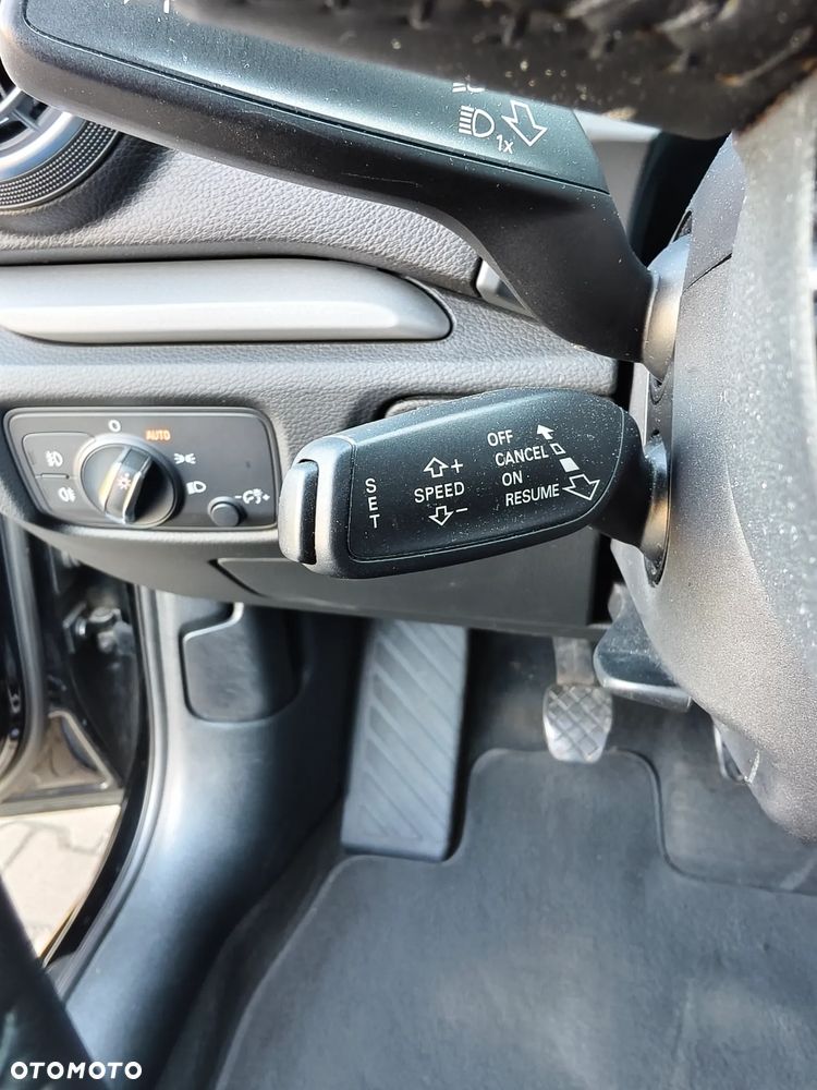 Audi A3 Sportback 1.4 TFSI S line Sportpaket - 19