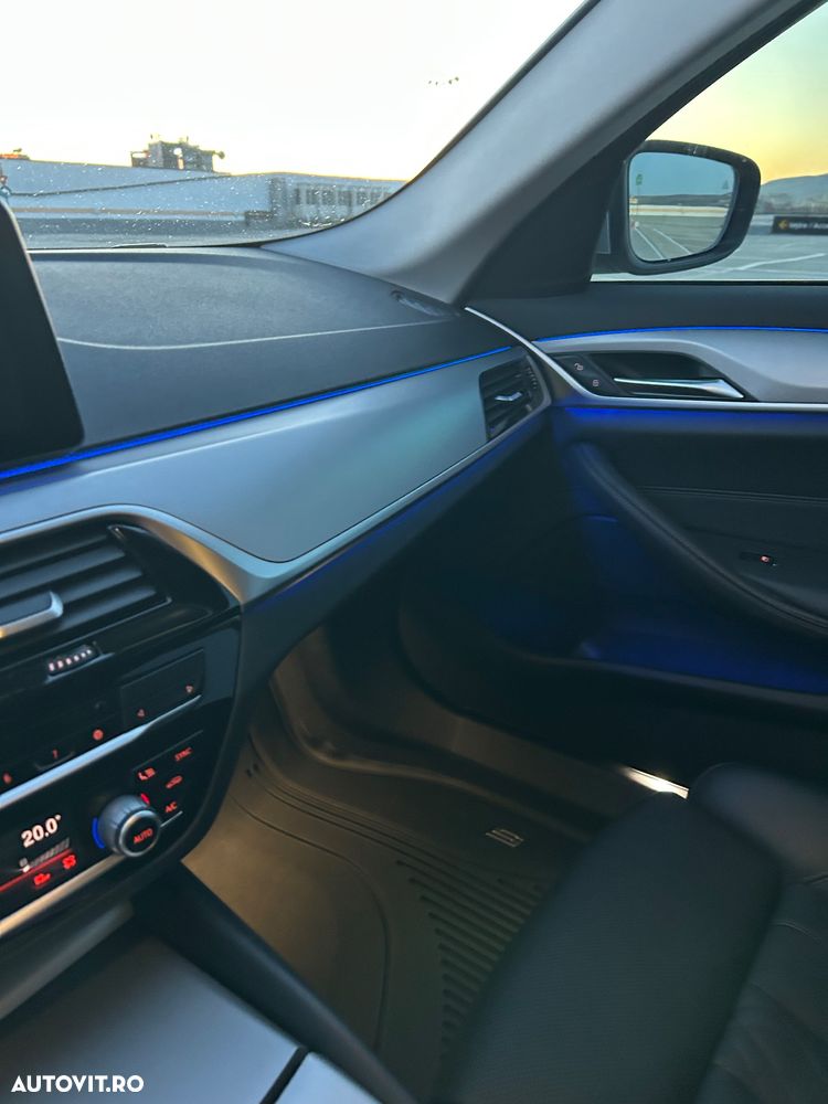 BMW Seria 5 520d AT MHEV - 17