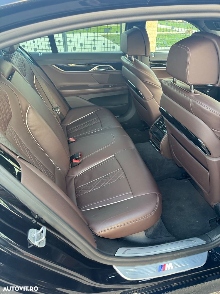 BMW Seria 7 730d xDrive MHEV - 10