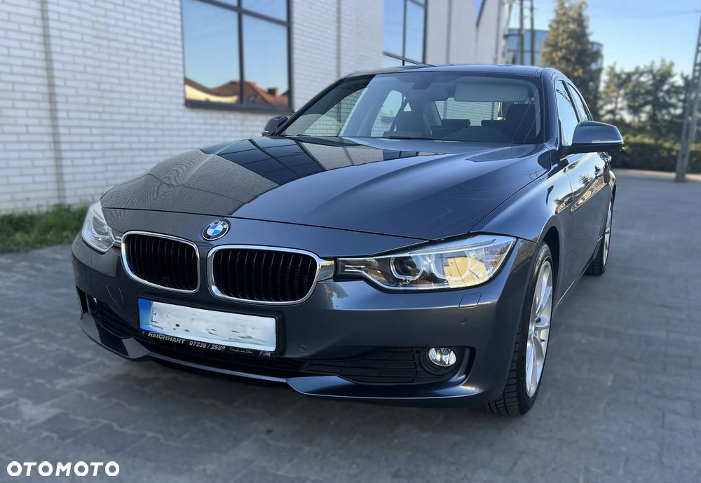 BMW Seria 3 316i - 5