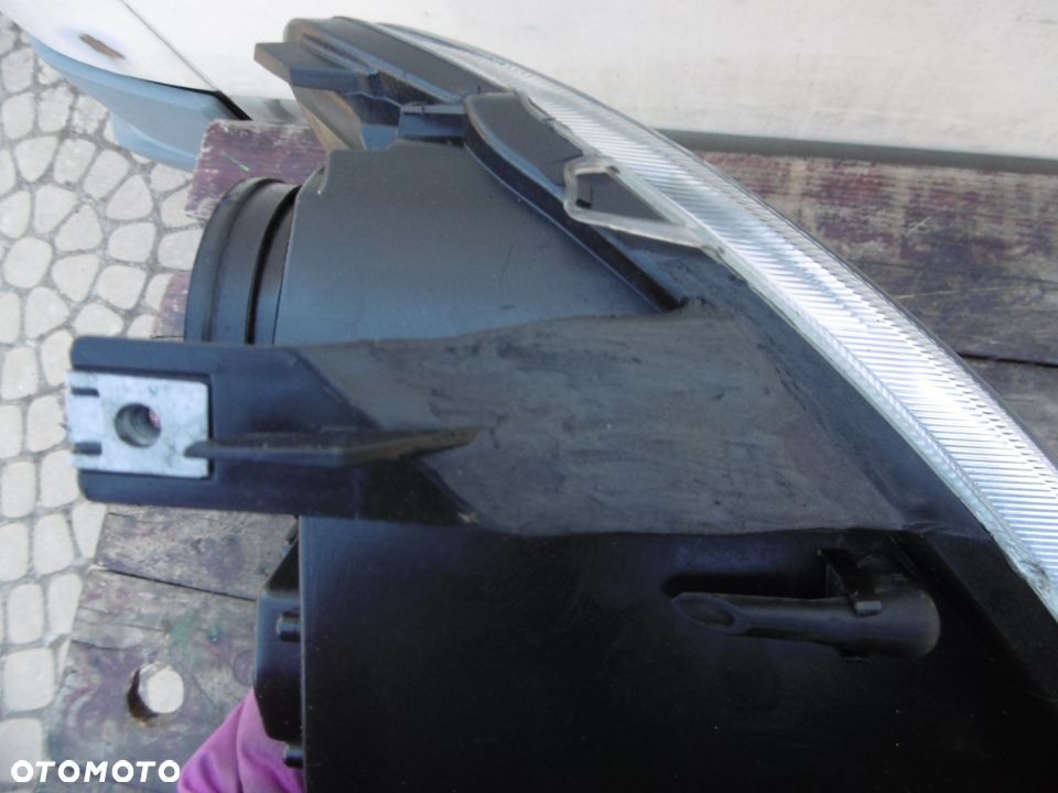 Lampa prawa lancia YPSILON HELLA EUROPA - 3
