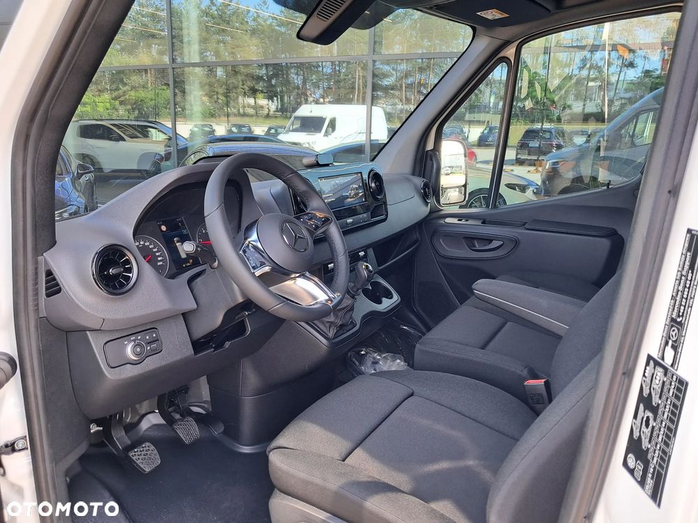 Mercedes-Benz Sprinter 317 CDI Furgon PRO ekstra długi - 10