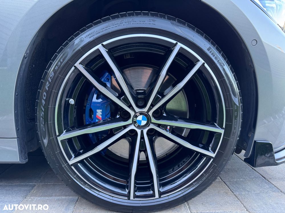 BMW Seria 3 330e Aut. M Sport - 28