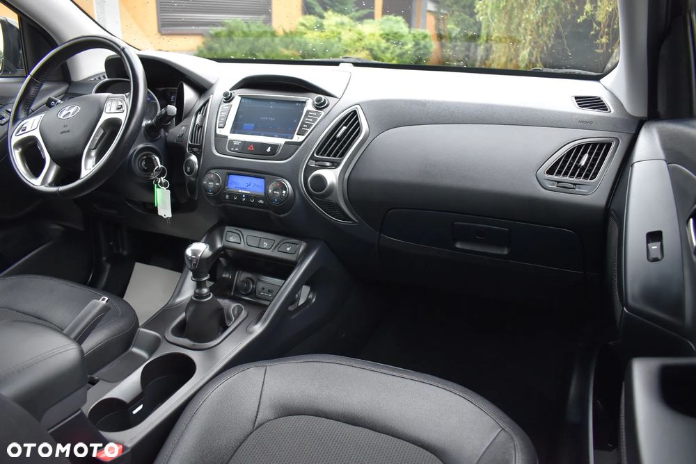 Hyundai ix35 blue 1.6 2WD Finale Gold - 34