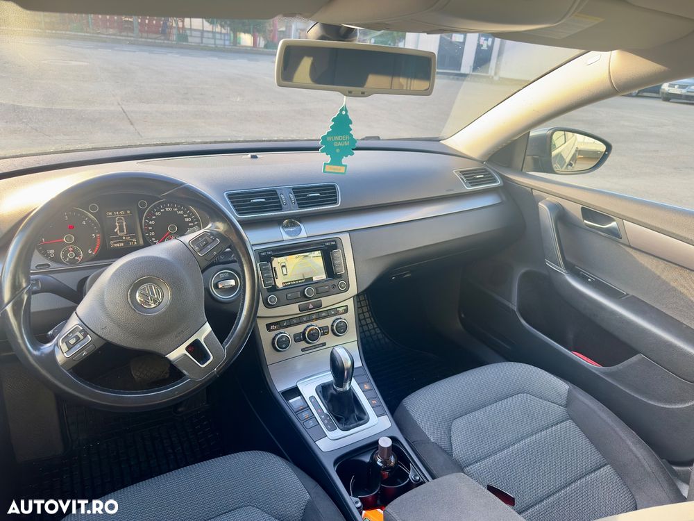 Volkswagen Passat 2.0 TDI DPF DSG Comfortline - 6