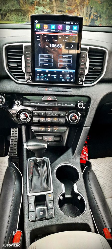 Kia Sportage 2.0 CRDI 4WD Automatik Dream-Team Edition - 29