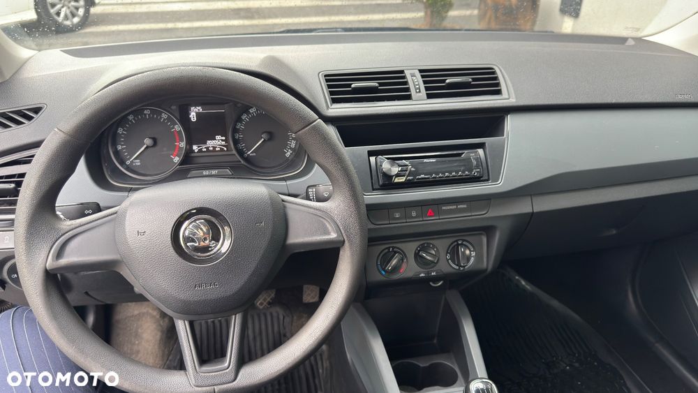 Skoda Fabia - 15
