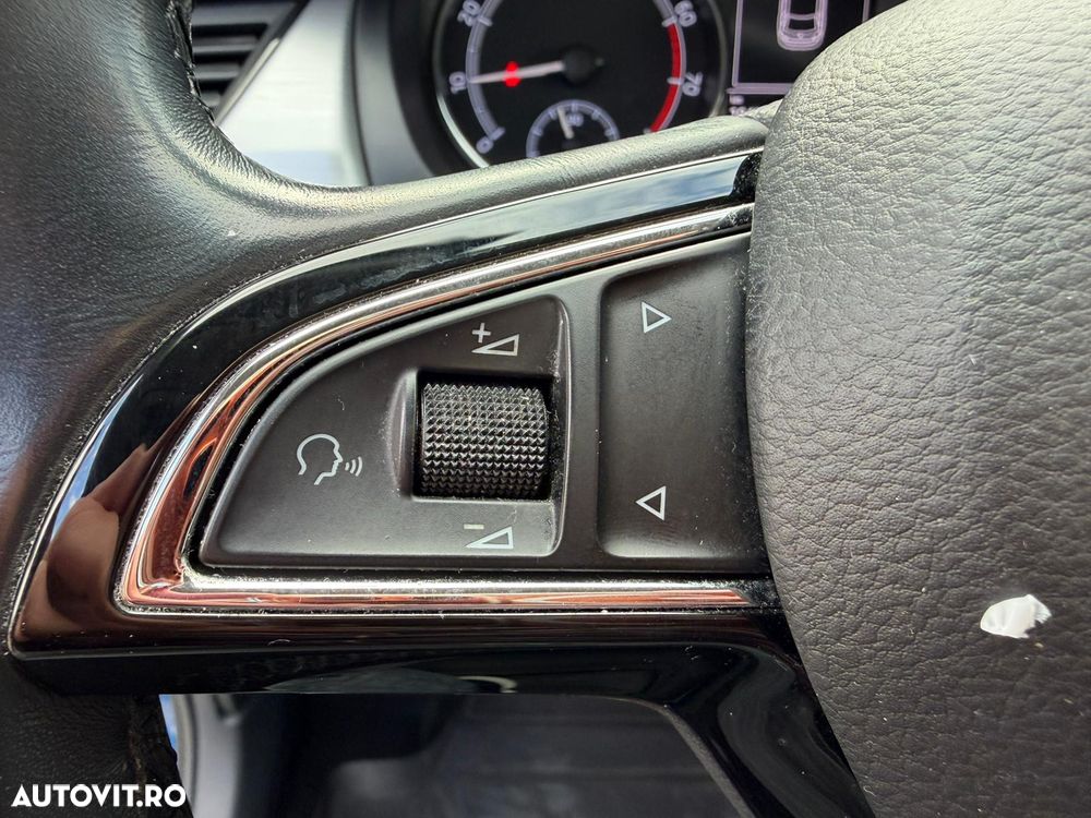 Skoda RAPID 1.0 TSI Style - 23