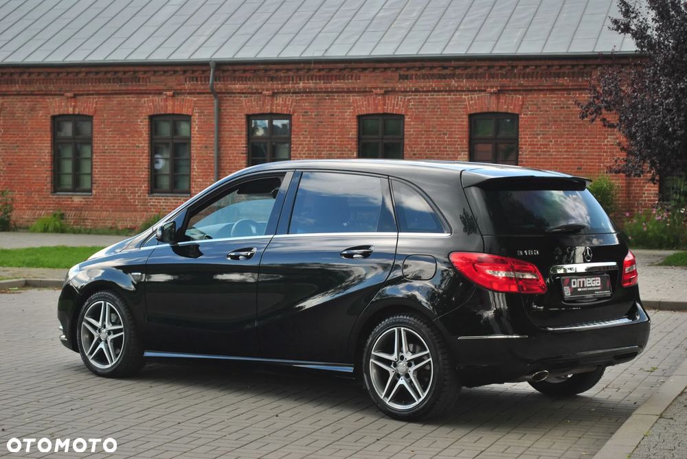 Mercedes-Benz Klasa B 180 (BlueEFFICIENCY) 7G-DCT - 8