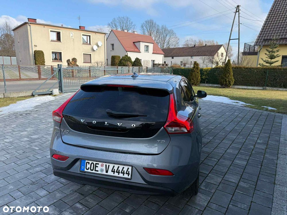 Volvo V40 T2 - 3