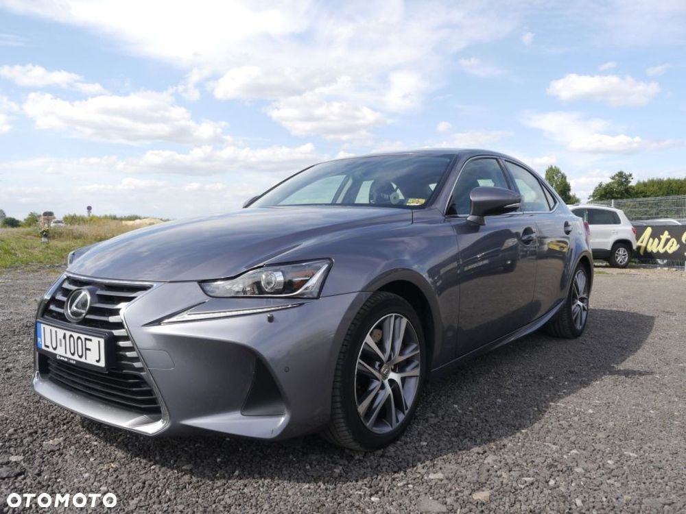 Lexus IS - 1