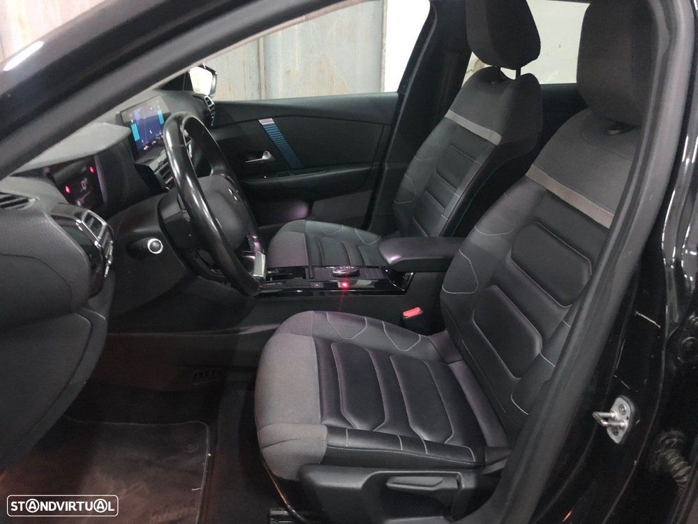 Citroën e-C4 Shine - 12