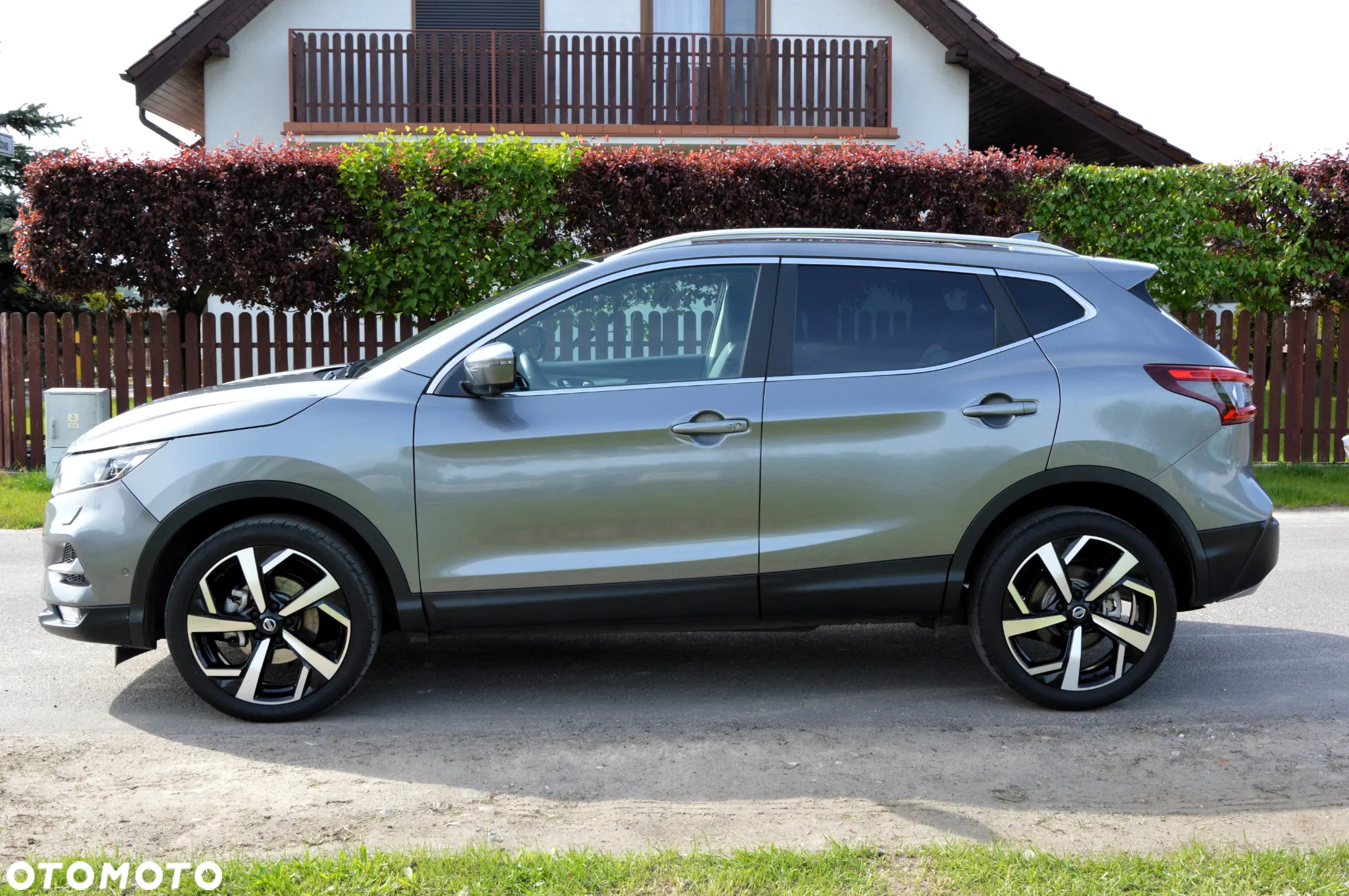 Nissan Qashqai 1.2 DIG-T N-Connecta Xtronic EU6 - 3