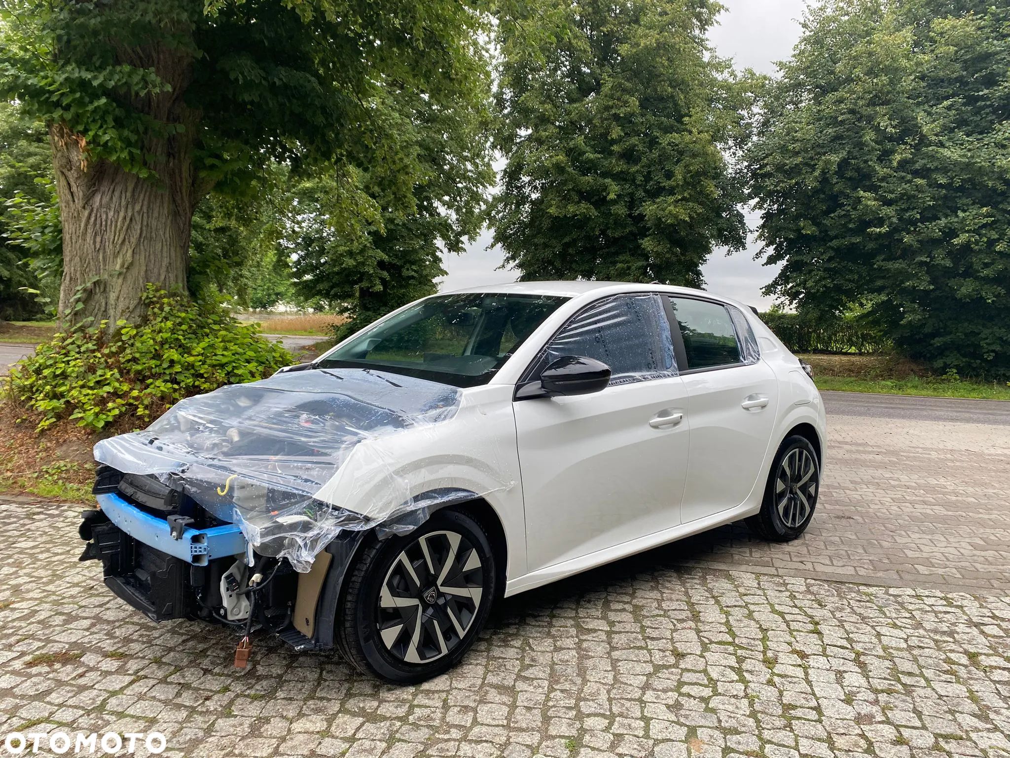 Peugeot 208 1.2 PureTech Active Pack S&S EAT8 - 1