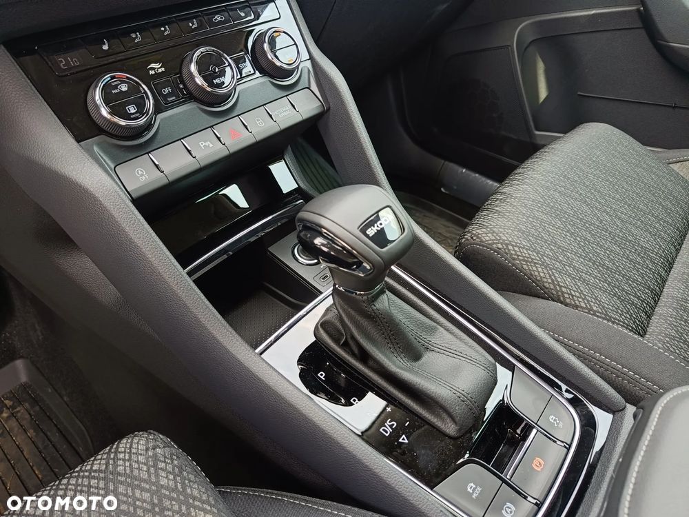 Skoda Karoq 1.5 TSI ACT Selection DSG - 17
