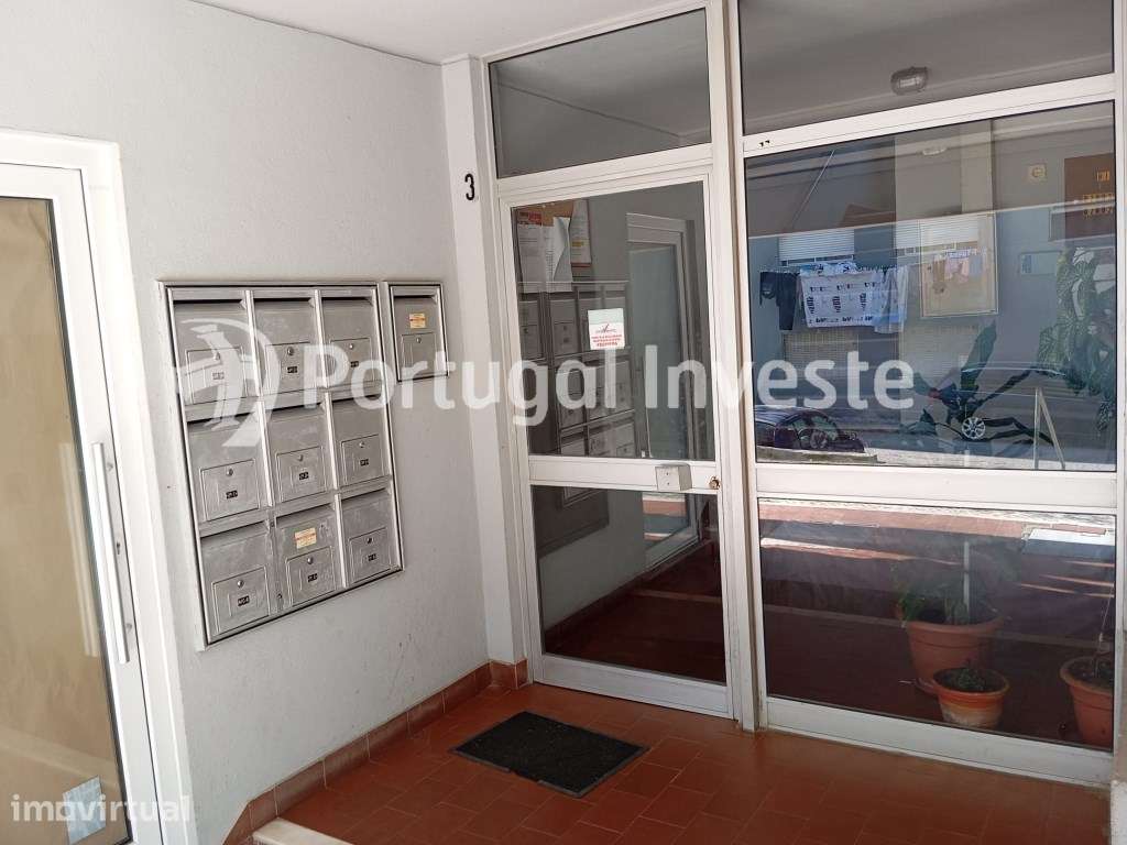Apartamento de 4 assoalhadas - Muito Potencial de Valorização! Com ... - Grande imagem: 5/29