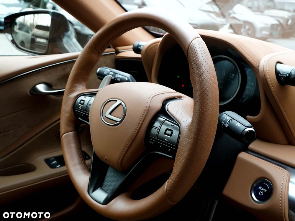 Lexus LC 500h Prestige - 24