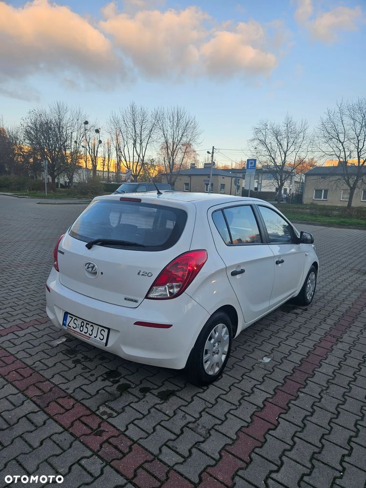 Hyundai i20 1.1 CRDi Classic + - 5