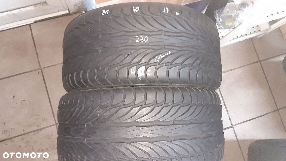 Barum 245/40/17 nr 742 - 1
