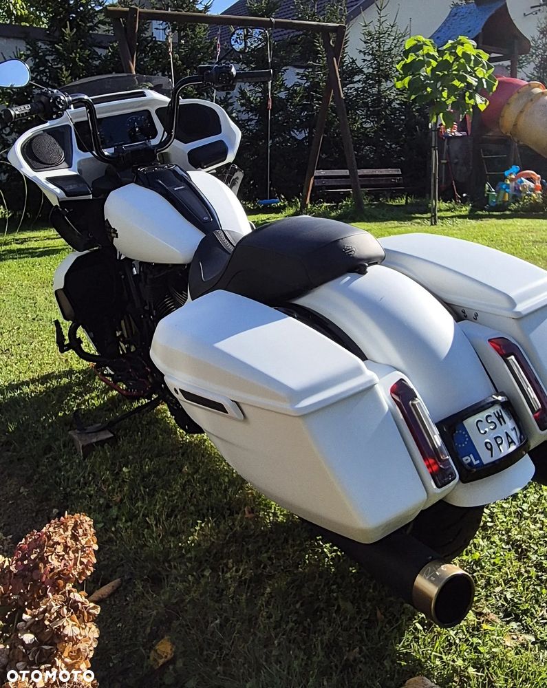 Harley-Davidson Touring Road Glide - 6