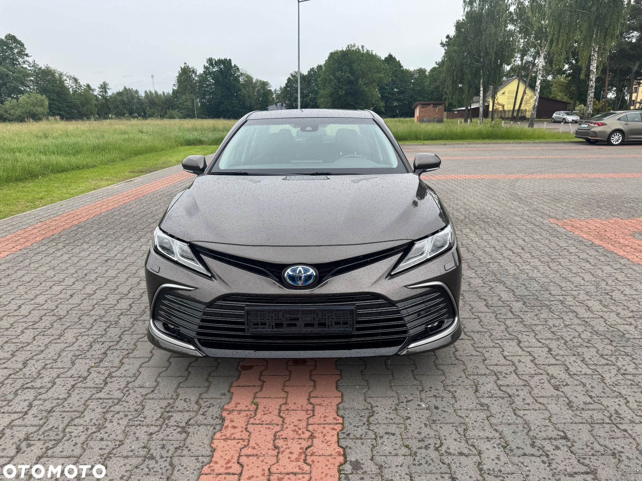 Toyota Camry 2.5 Hybrid Comfort CVT - 1