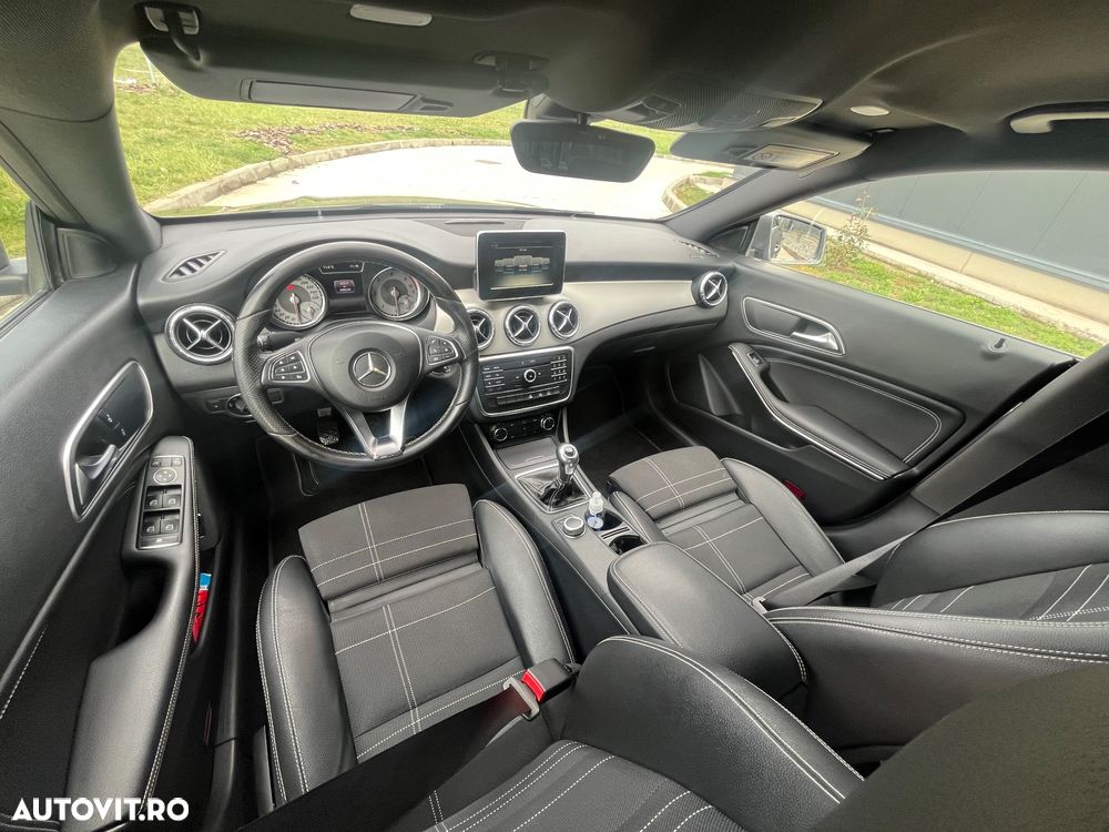 Mercedes-Benz CLA - 10