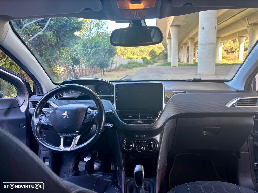 Peugeot 2008 PureTech 110 Stop&Start Allure - 4