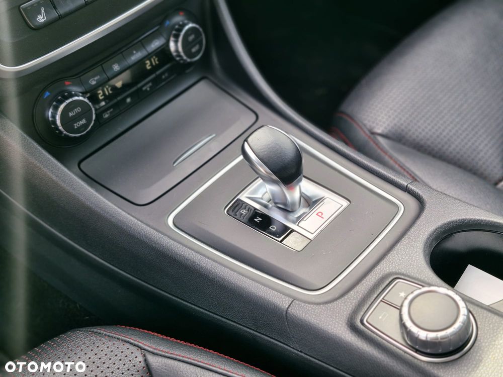 Mercedes-Benz CLA - 26