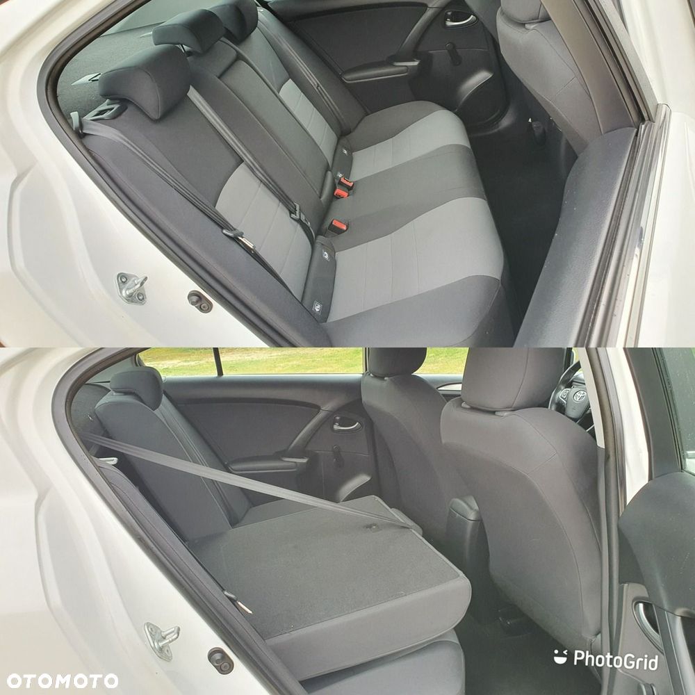Toyota Avensis - 11