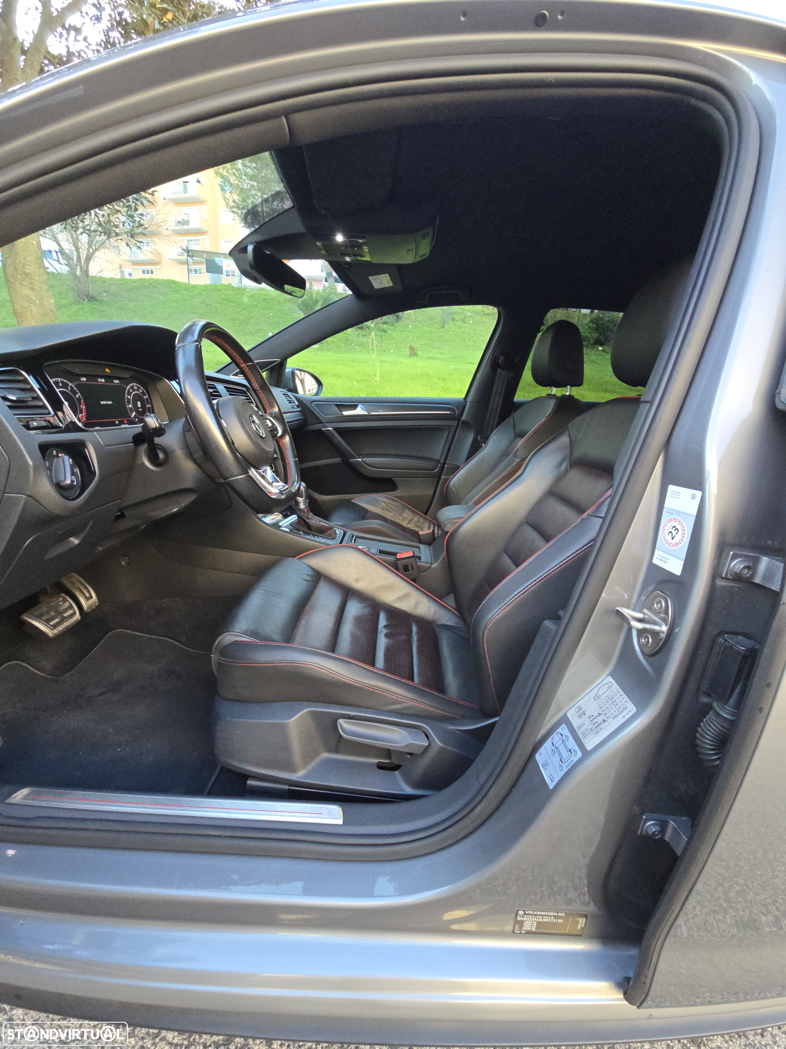 VW Golf 2.0 TSI GTI DSG Performance - 17