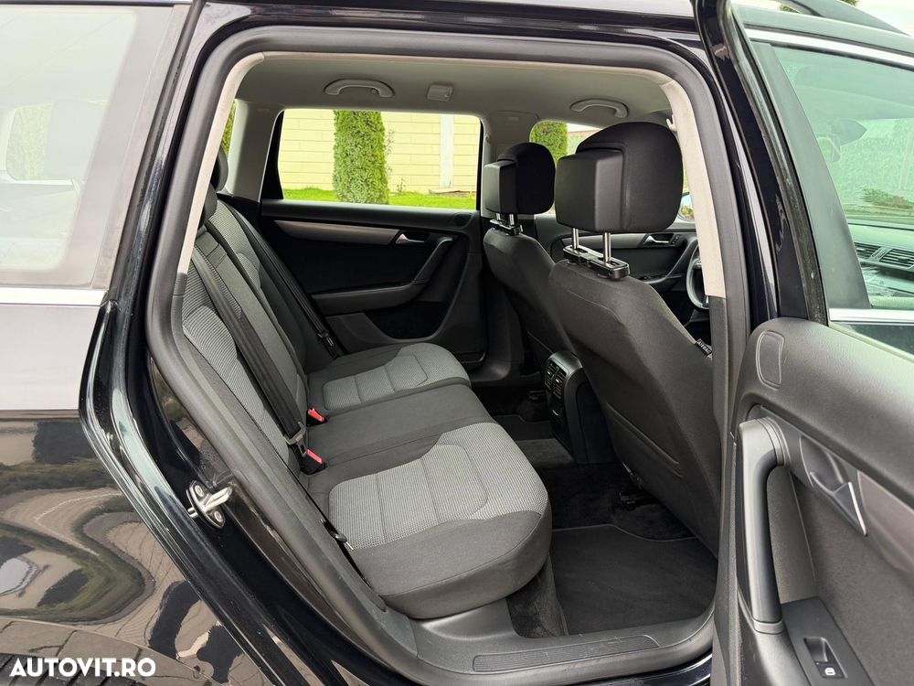 Volkswagen Passat Variant 2.0 Blue TDI SCR Comfortline - 14