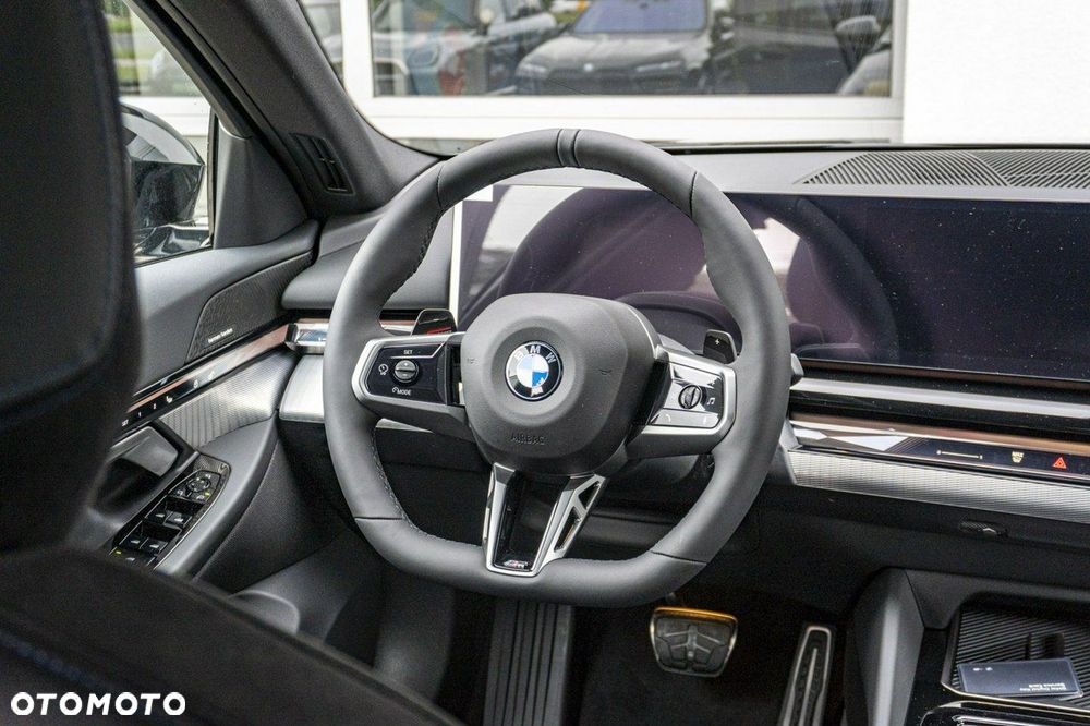 BMW Seria 5 - 23