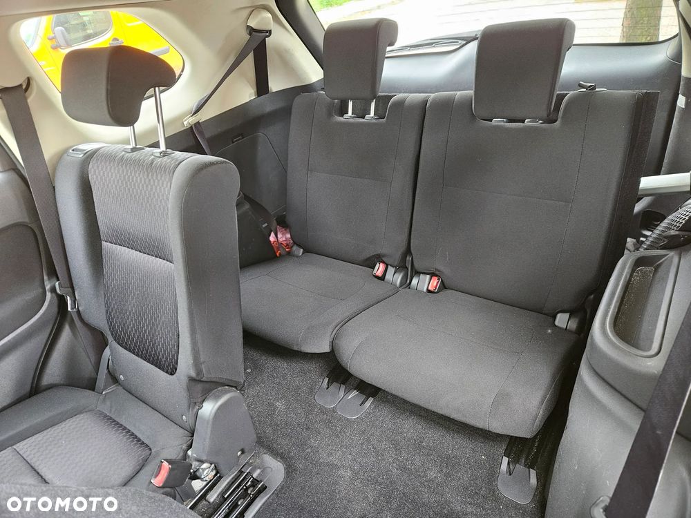 Mitsubishi Outlander 2.2 DID Instyle Navi - 12